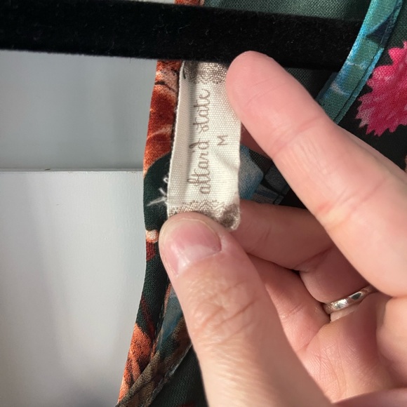 Long sleeve floral top - Picture 7 of 7